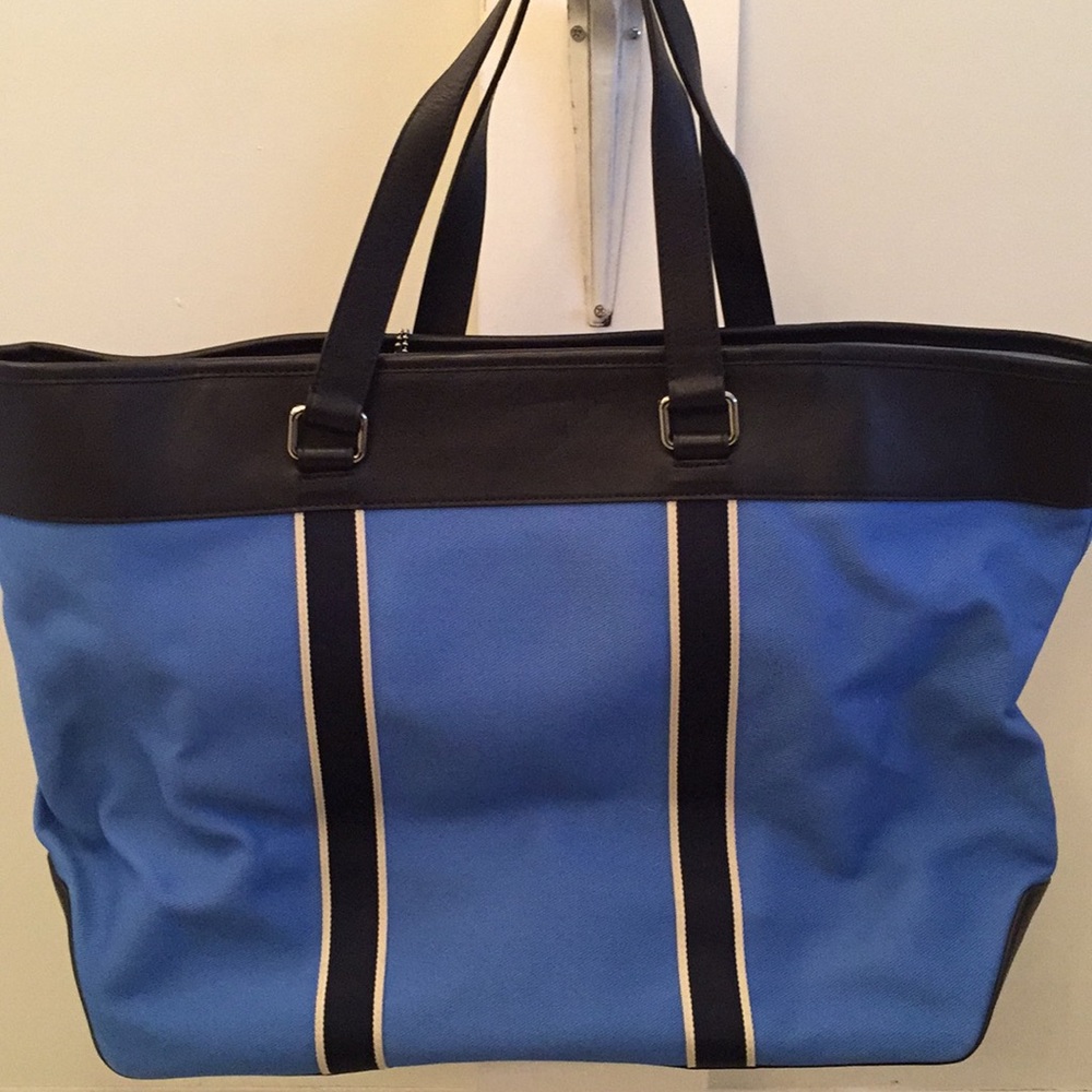 Large Coach men’s tote F71687